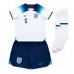 England John Stones #5 Barnkläder Hemma matchtröja till baby VM 2022 Kortärmad (+ Korta byxor) Billigt